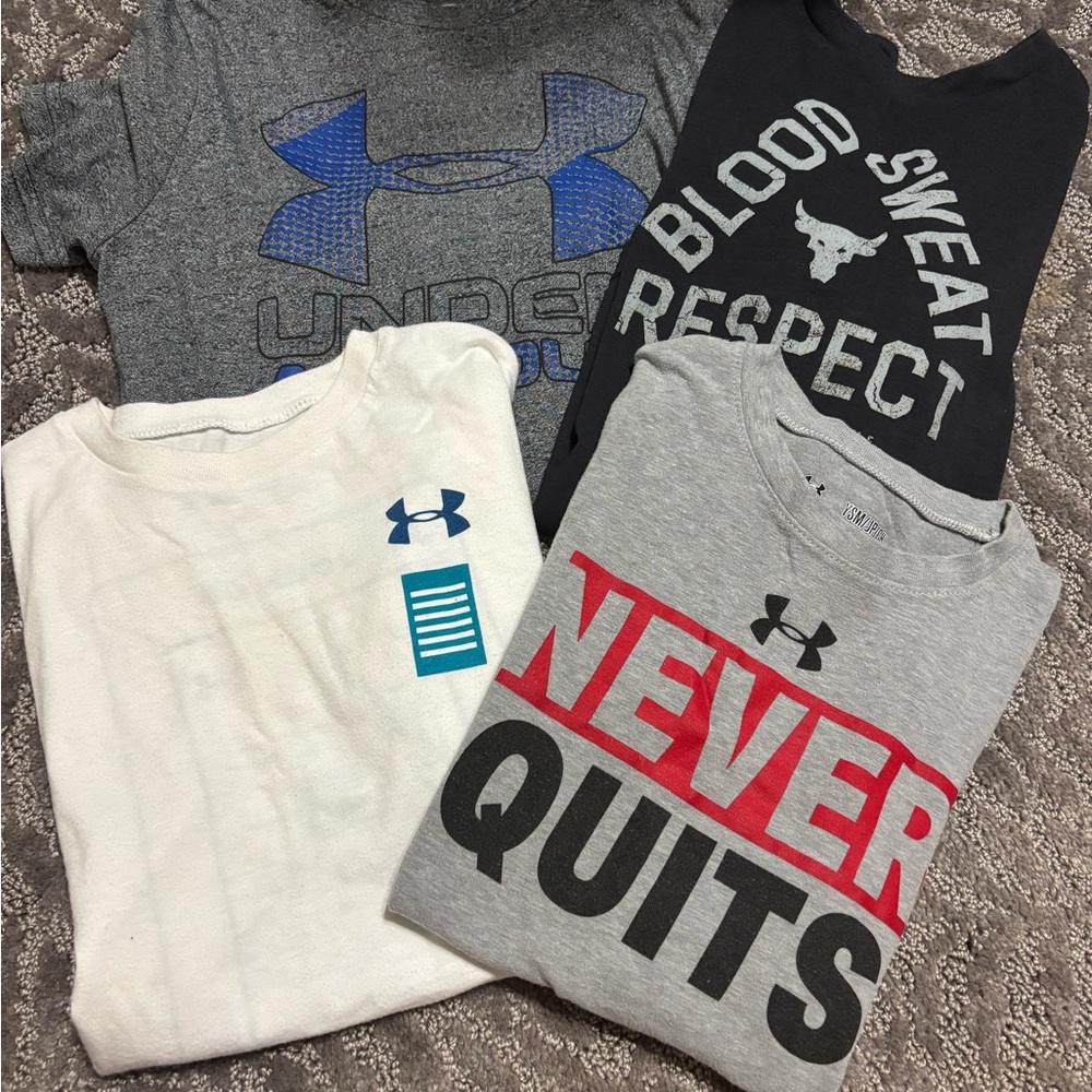 Under Armour Gray and Black Short Sleeve Tees (4)